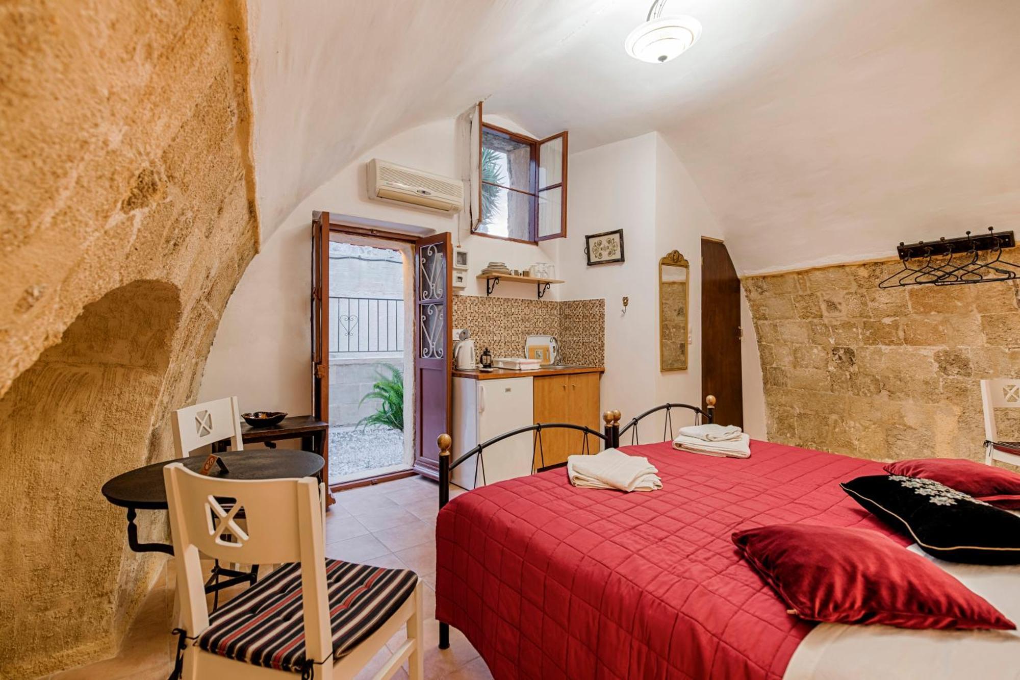 Kristina'S Rooms Rhodes City Eksteriør billede